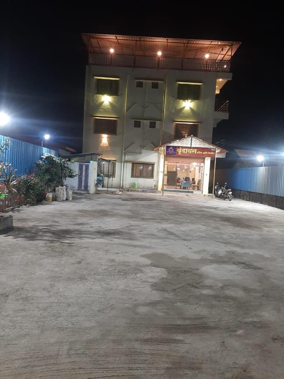 Blue Bell Homestay Lonavla Zewnętrze zdjęcie
