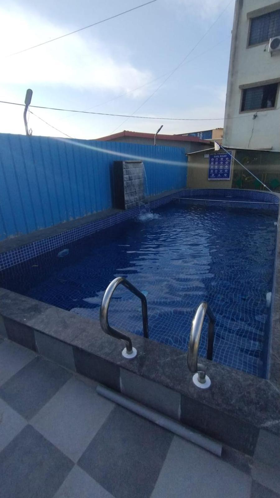 Blue Bell Homestay Lonavla Zewnętrze zdjęcie